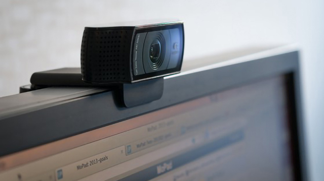 webcam cho họp trực tuyến
